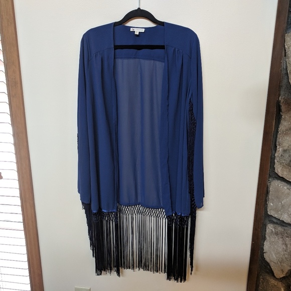 Fringe Kimono - Picture 2 of 8